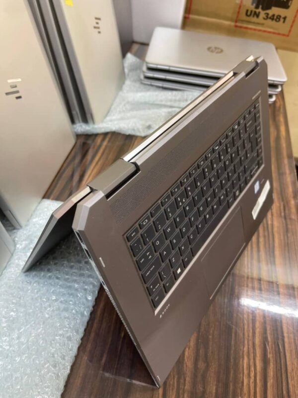 HP ZBOOK STUDIO